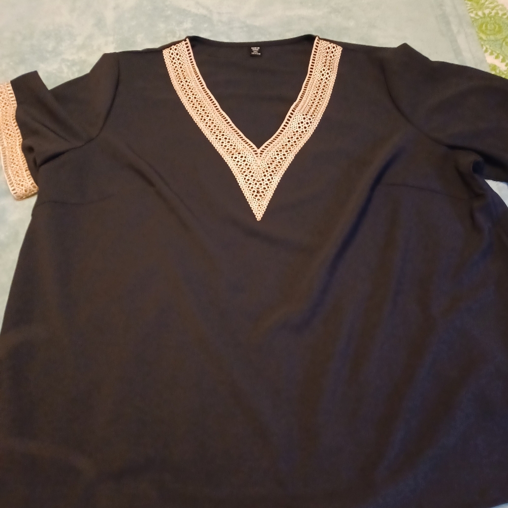 Elegant Black Lace Trim Women's Top